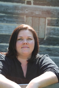 Danielle Sellers reads poems for Apostrophe Cast
