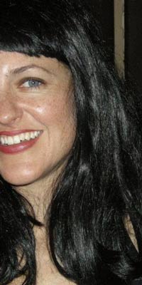 Jane Sandor reads for Apostrophe Cast