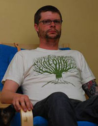 Matt Kirkpatrick reads his story "Crystal Castles" for Apostrophe Cast